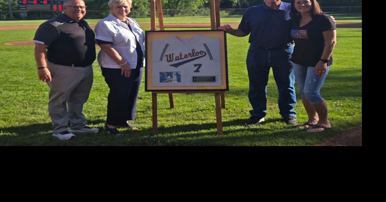 Waterloo Firemen's Park inducts baseball announcer into parks' hall of fame