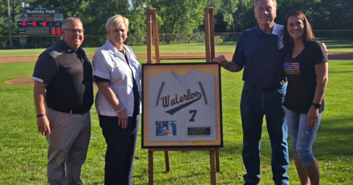 Waterloo Firemen's Park inducts baseball announcer into parks' hall of fame