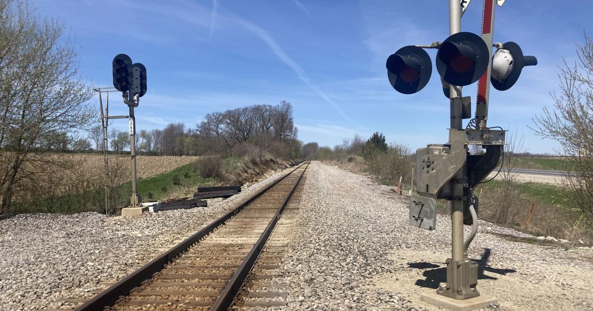 Railroad rejuvenation: CPKC line getting fresh railroad ties | Local ...
