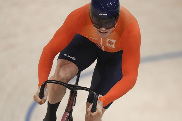 Benjamin Thomas wins omnium gold at the Paris Olympics, Ellesse Andrews