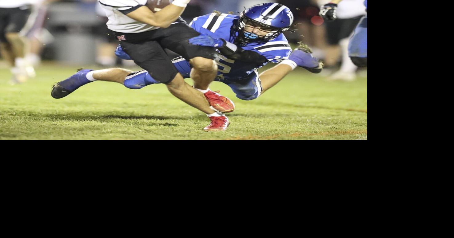 Football: Red Hawks win battle of big plays, beat Goslings 48-21 in ...