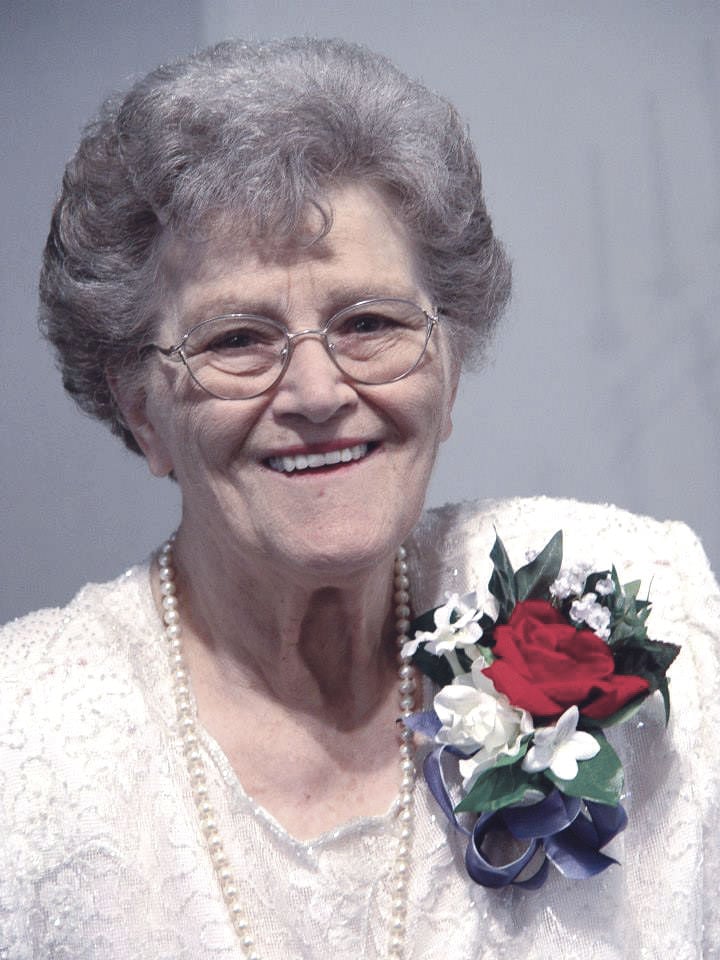 Elayne B. Senn | Obituaries | Wdtimes.com