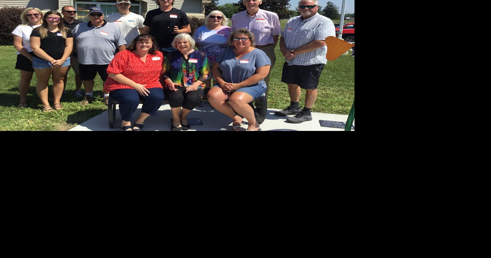 Hustisford Community gathers to celebrate library patrons Local News