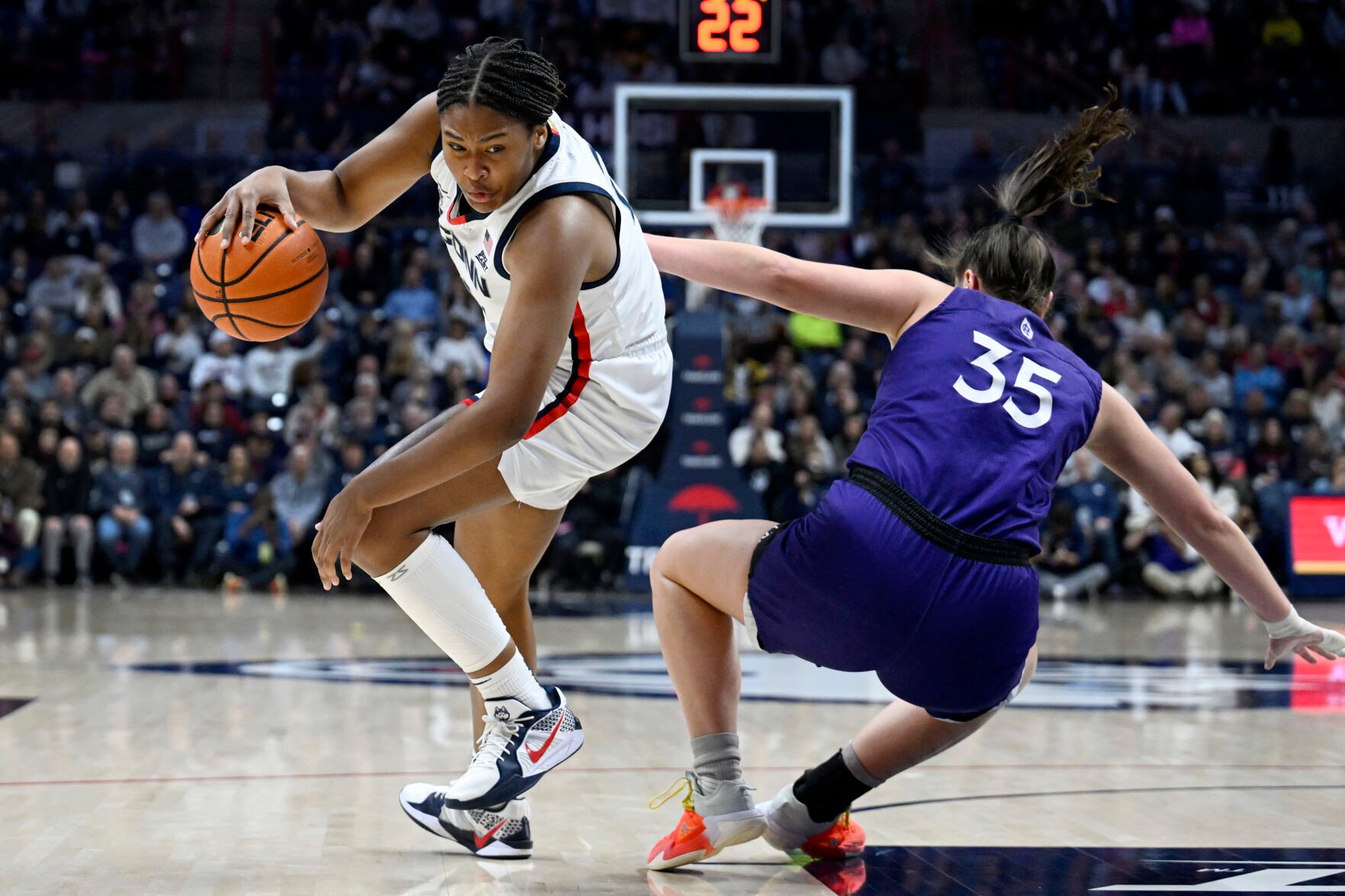 Freshman Sarah Strong Scores 22 Points To Lead No. 2 UConn Past Holy ...