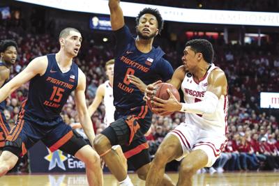 Illini Snaps 15 Game Losing Streak To Badgers Wdtimes Com