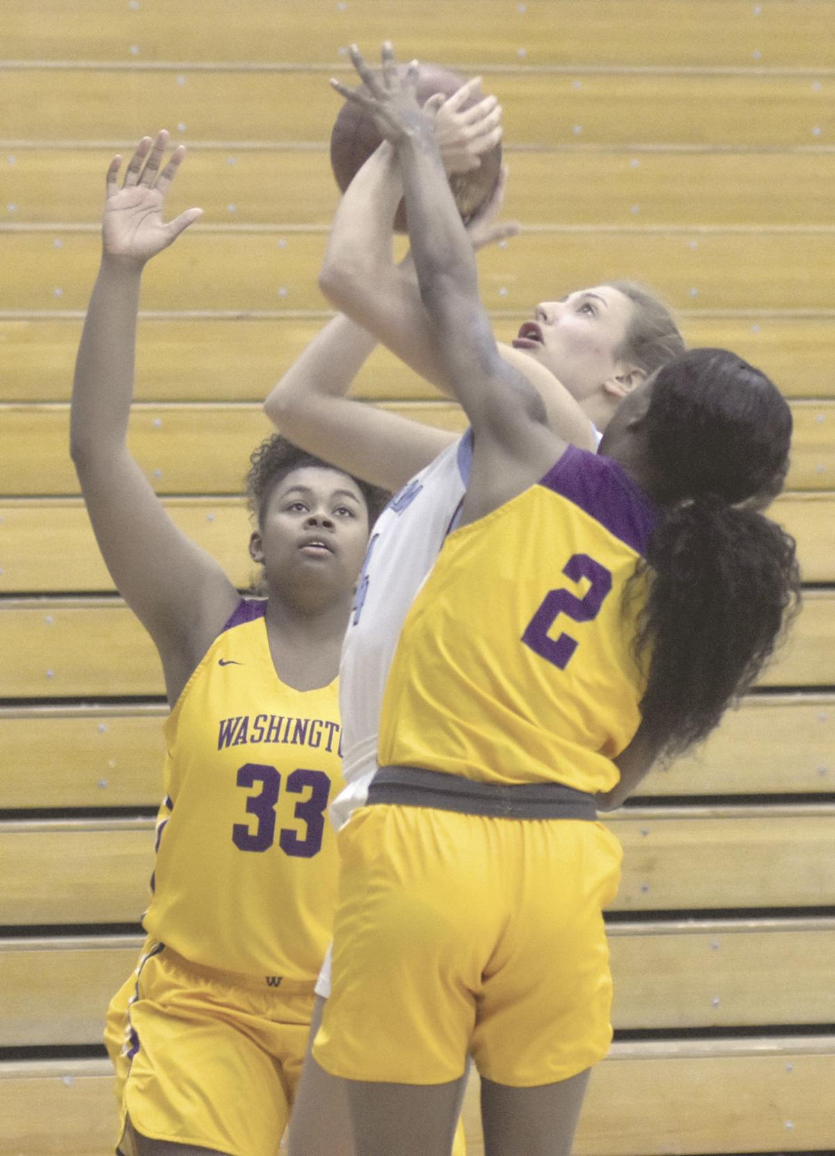 Goslings Defeat Milwaukee Washington At Holiday Tournament Local
