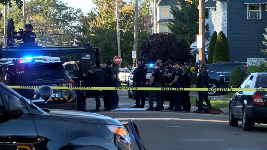 Pennsylvania man who killed family had controlled their movements and ...