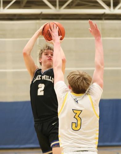 WIAA boys basketball: L-Cats, Warriors eliminated in regional ...