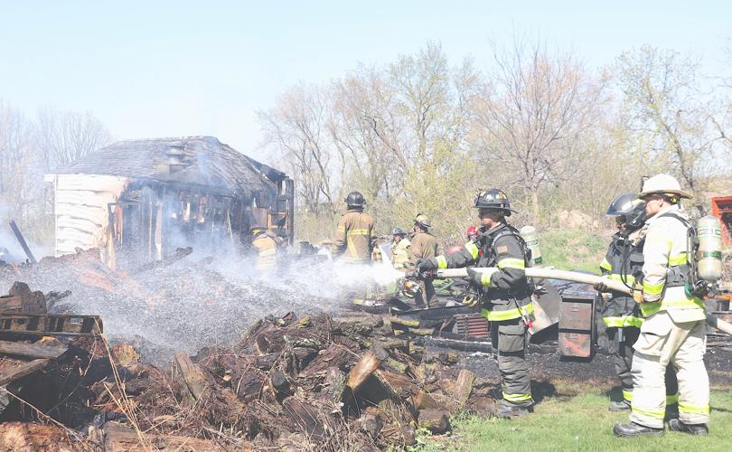 Fire destroys unoccupied mobile home | Local News | wdtimes.com