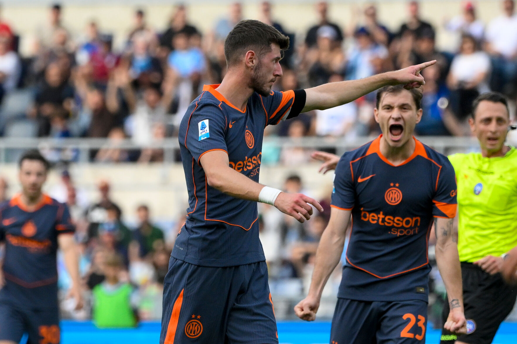 Lautaro scores again as Serie A champion Inter beats Lazio in Italian ...