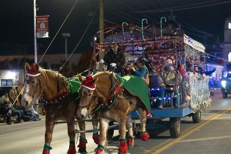 PHOTOS 2022 Weatherford Lights the Night Christmas Parade Gallery
