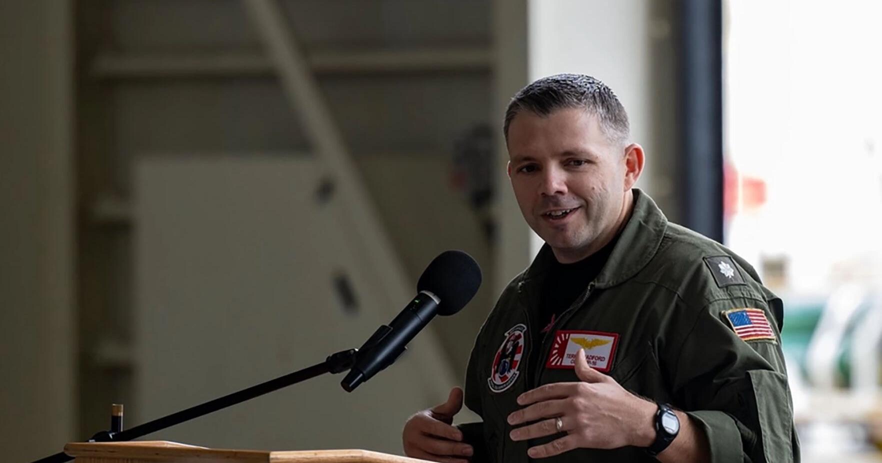 Change of command: MW native takes over as VP-16 commanding officer - Vimarsana News
