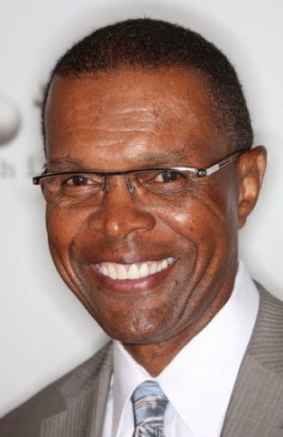 Gale Sayers dies after battling dementia