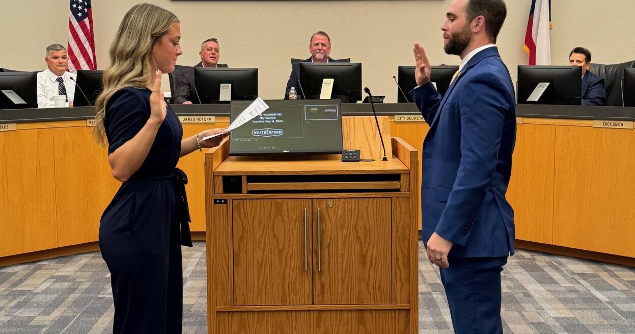 Tears and hugs as Weatherford council shifts - Vimarsana News