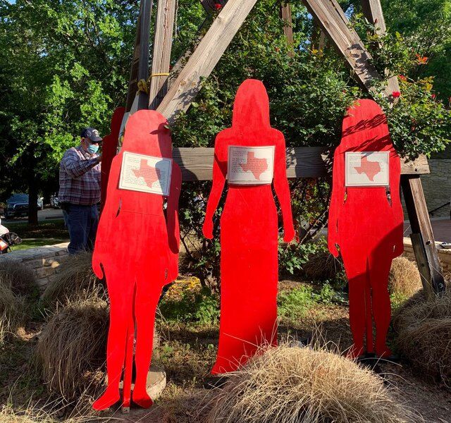 COMMUNITY SUPPORT: Freedom House holds annual vigil for National Crime Victims' Rights Week - Vimarsana News
