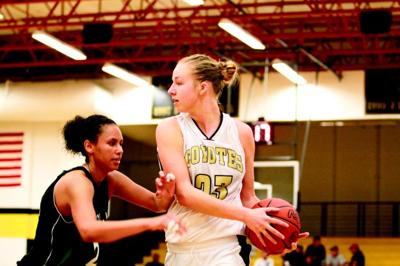 Lady Coyotes Shore Up Back Court For 2011 12 Sports