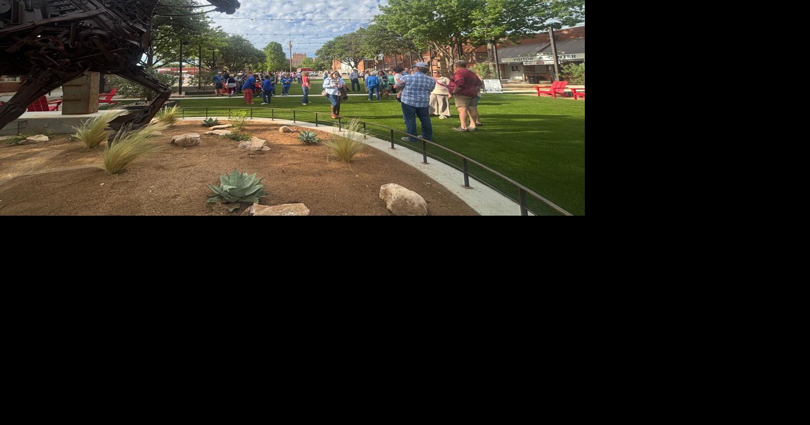 Poston Plaza Park holds grand opening