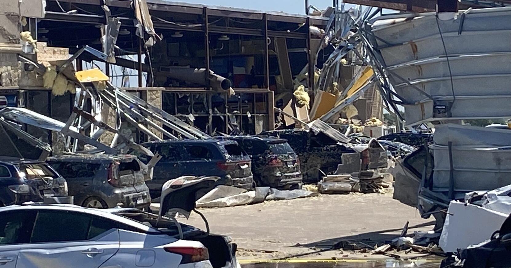 7 dead in Texas tornado - Vimarsana News
