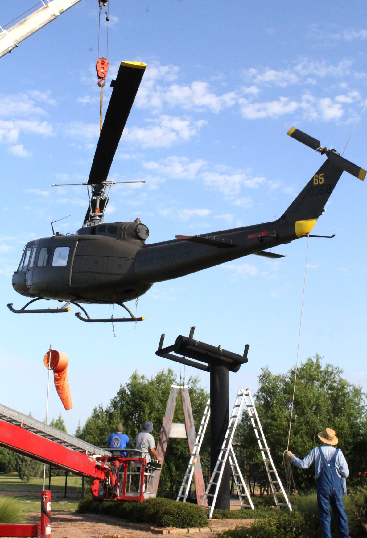 National Vietnam War Museum Accepts Barge, Remounts Iconic 'Huey ...