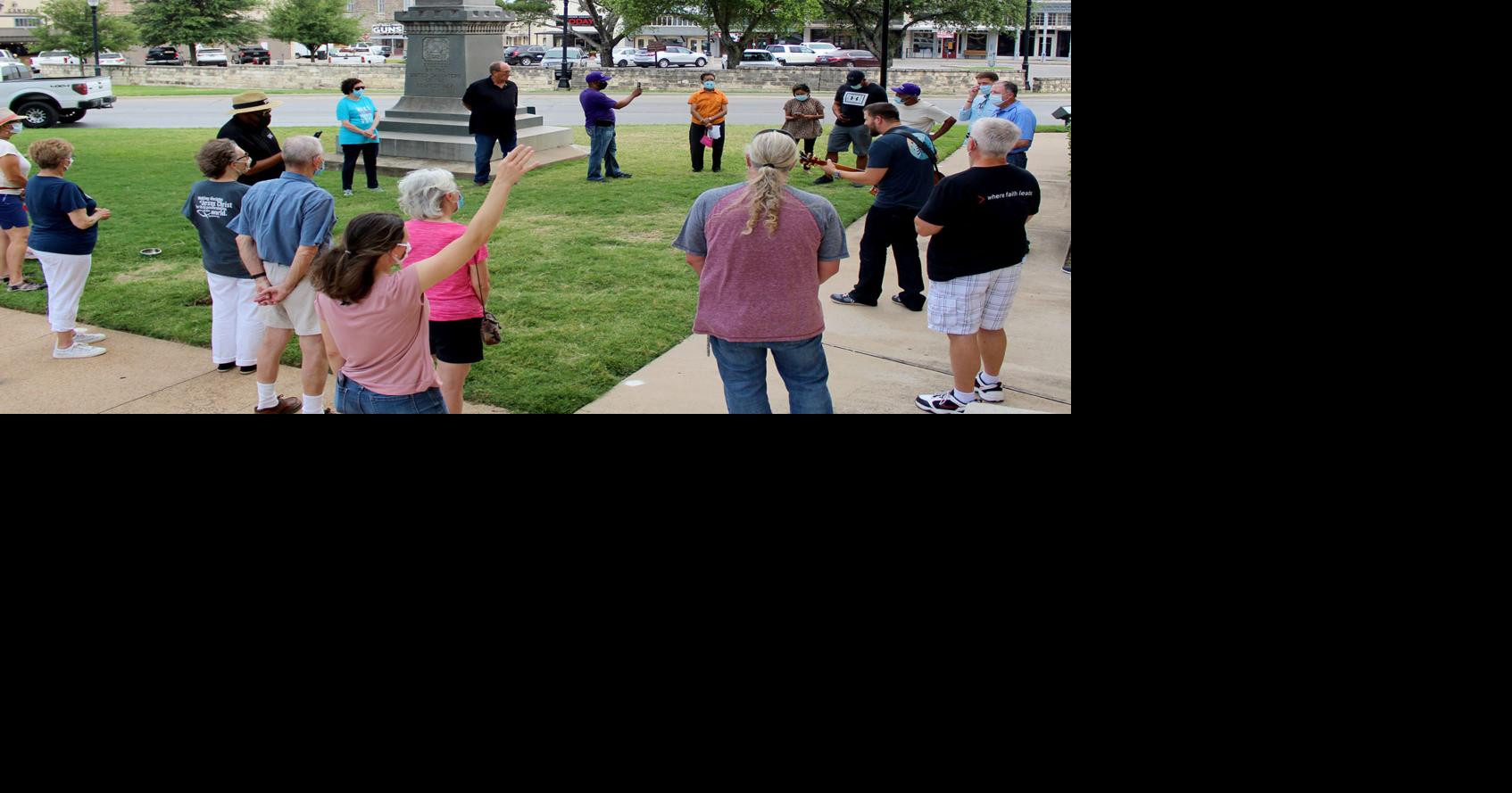 Prayer gathering supports removal of Confederate statue News