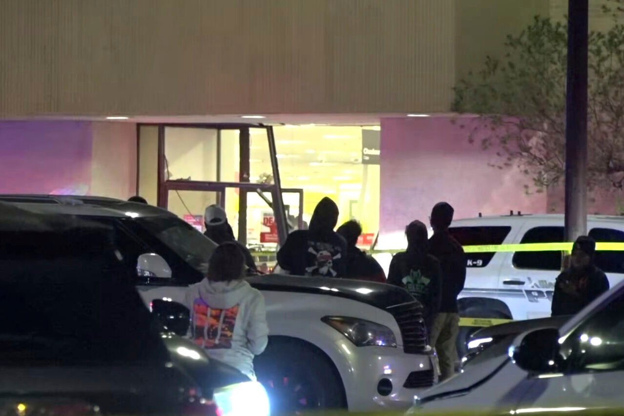 Pickup Truck Driver Killed By Police After Driving Through Texas Mall ...