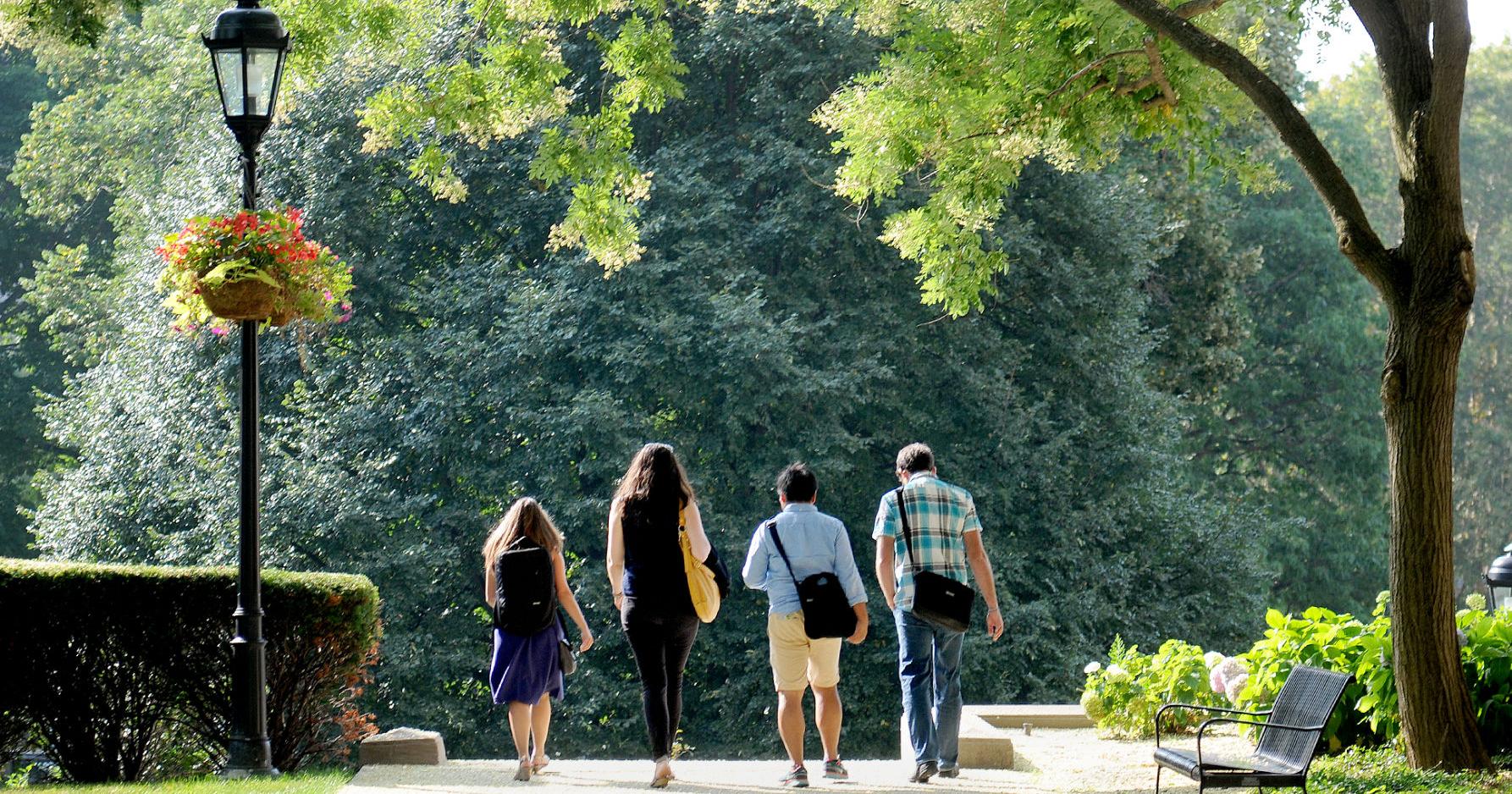 Nearly 1.4 million Texans could be impacted by U.S. Supreme Court decision blocking student loan forgiveness - Vimarsana News