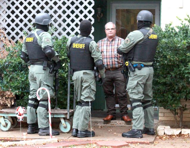 Dallas SWAT: Police Raid Drug House For The NINTH Time