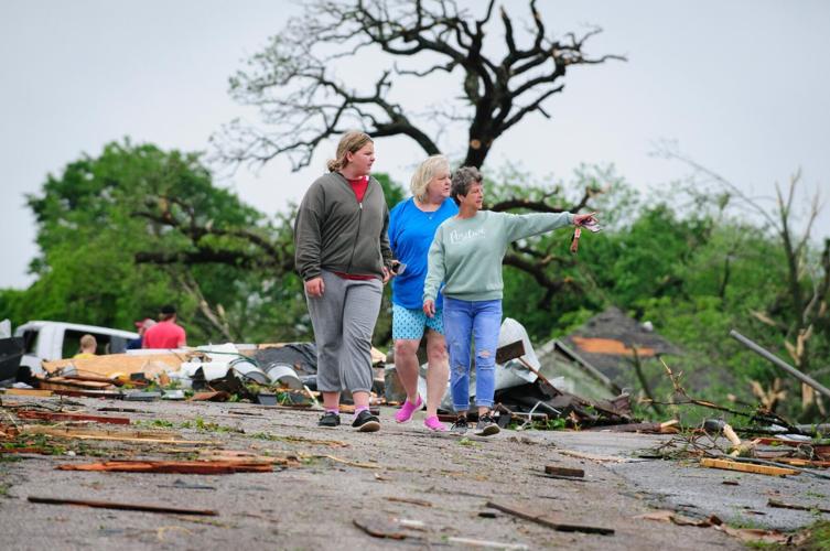 4 dead, dozens injured in southeastern Oklahoma tornadoes Don't Miss