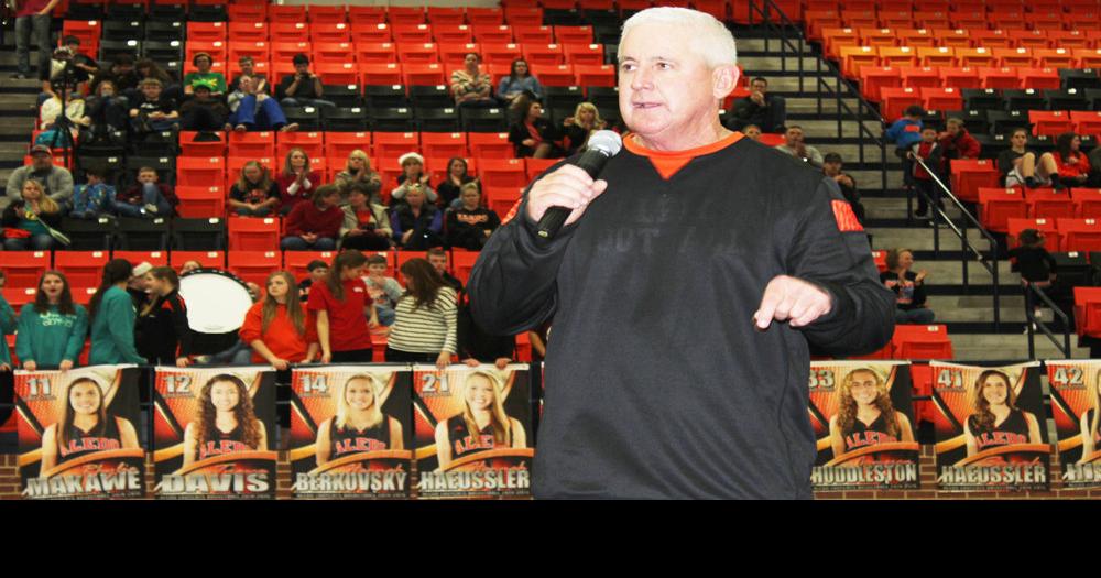 Aledo ISD drops ‘interim’ moniker from Coach Wood’s job title Local