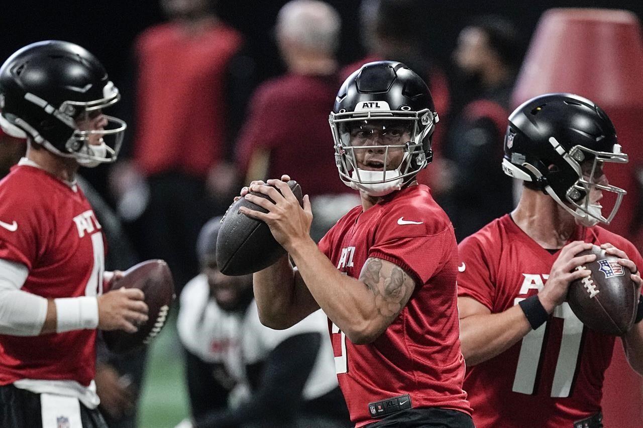 QB Desmond Ridder impressive in preseason debut, Falcons settle for 13-13  tie with Bengals