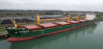 Cargo ship was not stuck in Lock 8 Sunday, says seaway