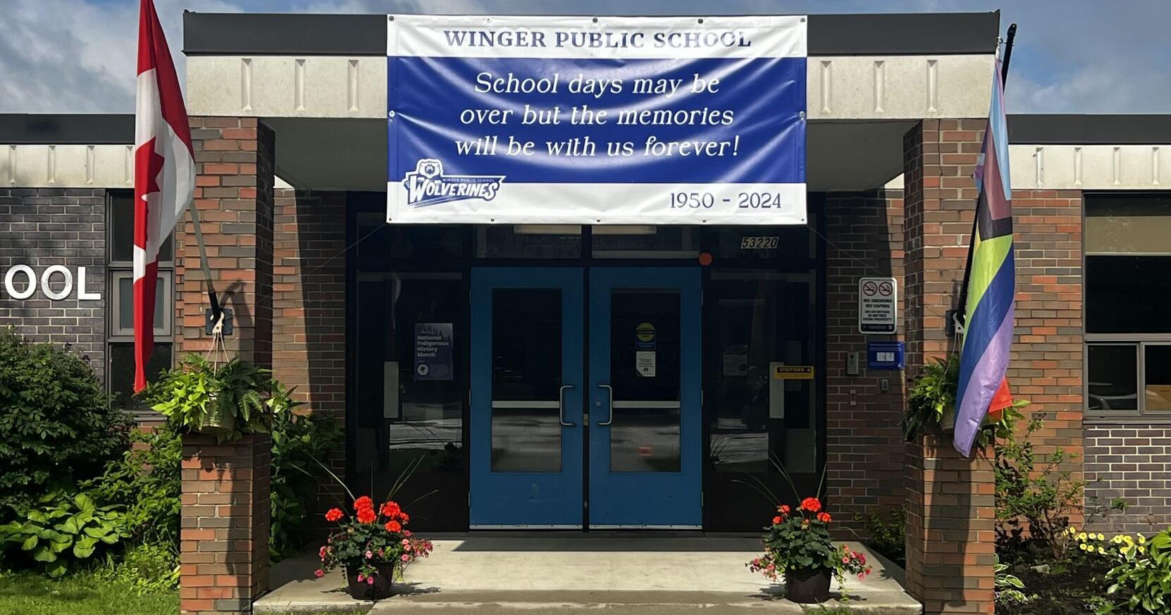 Winger, William E. Brown schools gather to say goodbye - Vimarsana News