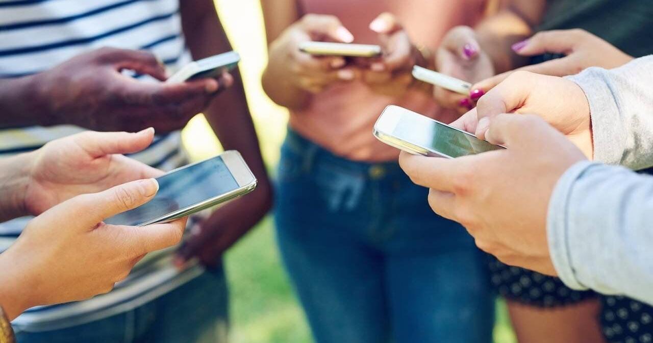 Niagara school board joins legal fight against social media - Vimarsana News