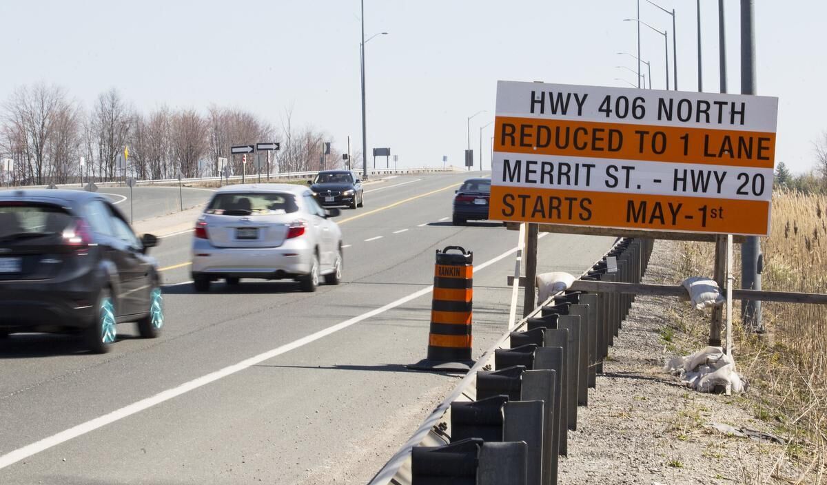 Hwy 406 reduced to 1 lane northbound at Merritt Road