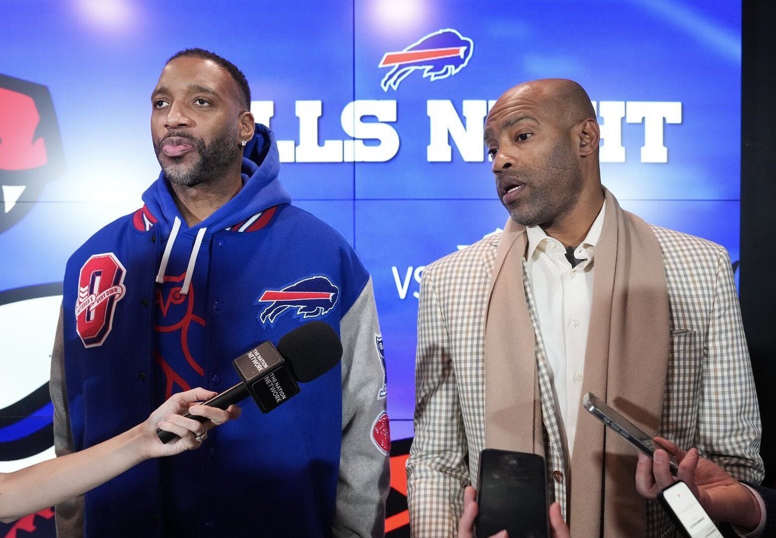 Vince Carter and Tracy McGrady trying to bring Bills, Raptors fans together