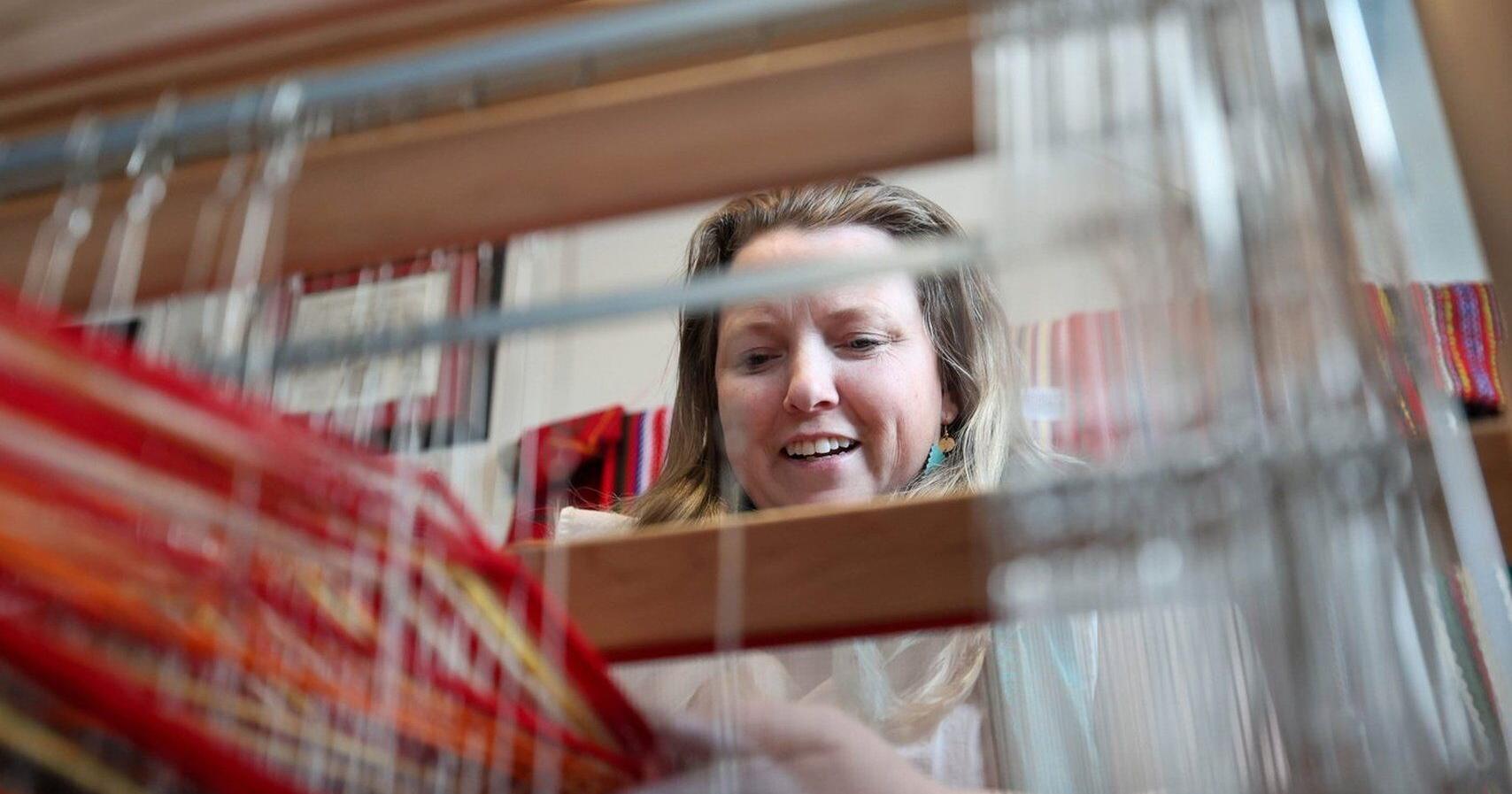 Sash projects weave together school spirit , Métis culture