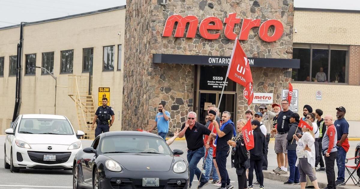 Metro strike could redefine grocery industry