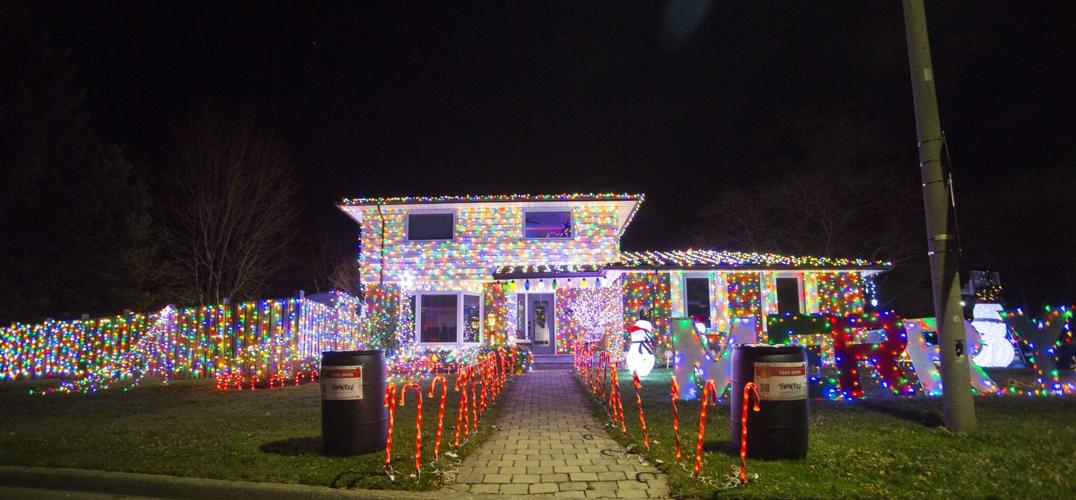 Colourful Christmas displays light up Niagara
