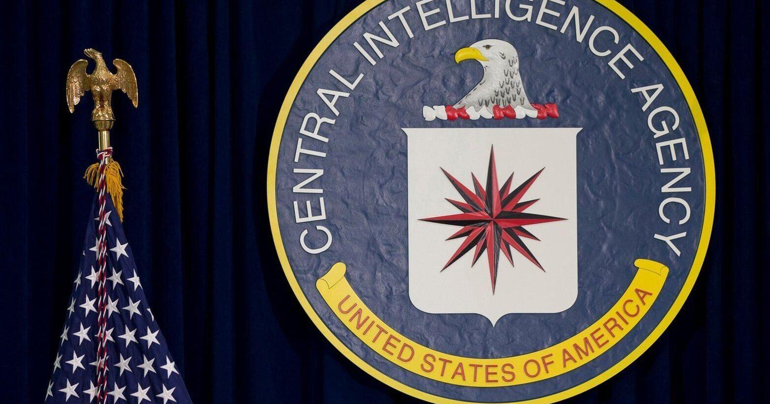 Former CIA official found with gold bars reaches tentative plea deal after charge of salary theft