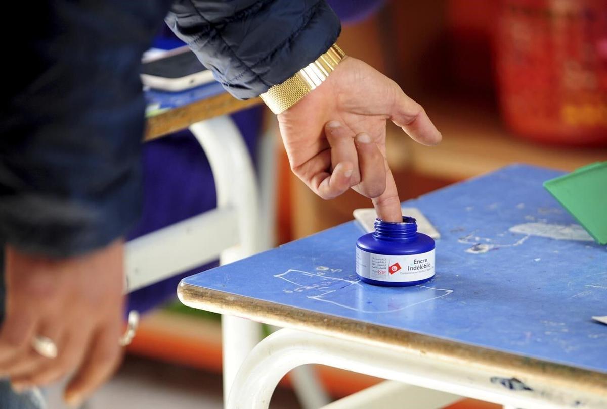 Rejected poll monitors accuse Tunisia's election authorities of bias