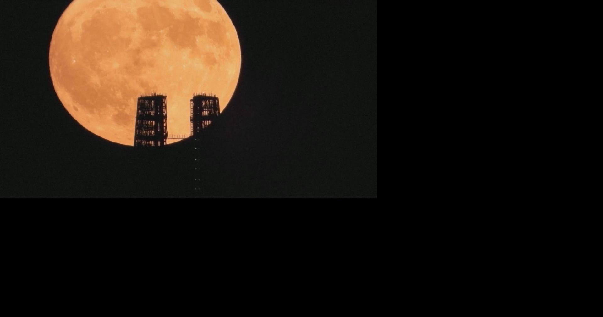 Tonight's full harvest supermoon to coincide with a partial lunar ...