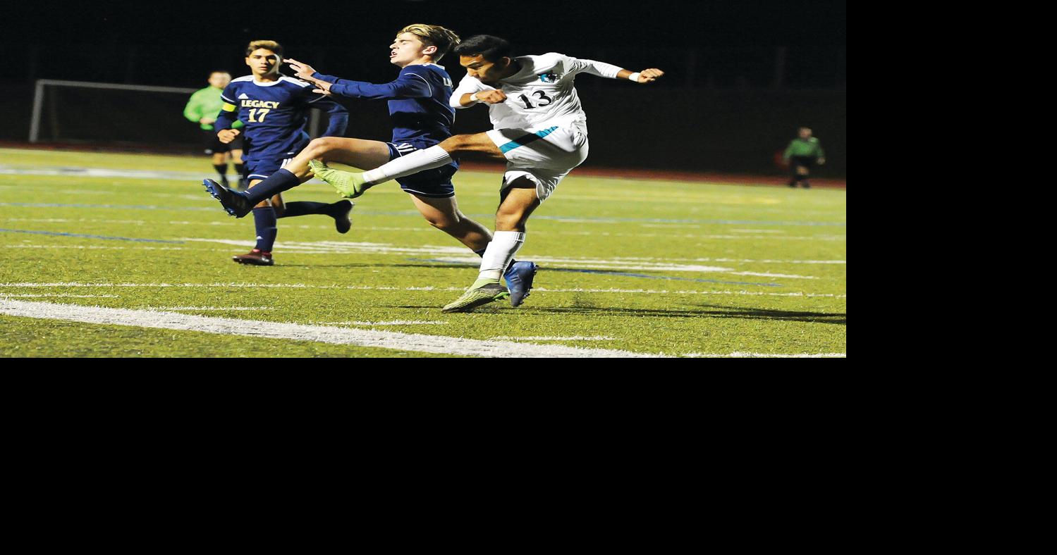 Lightning advances to next round in 5A soccer playoffs | Archives ...