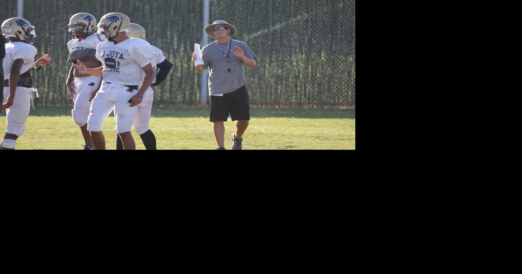 La Joya football making a surprising run toward playoffs Sports