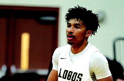 Football Players Leading Underlooked La Joya Basketball Sports