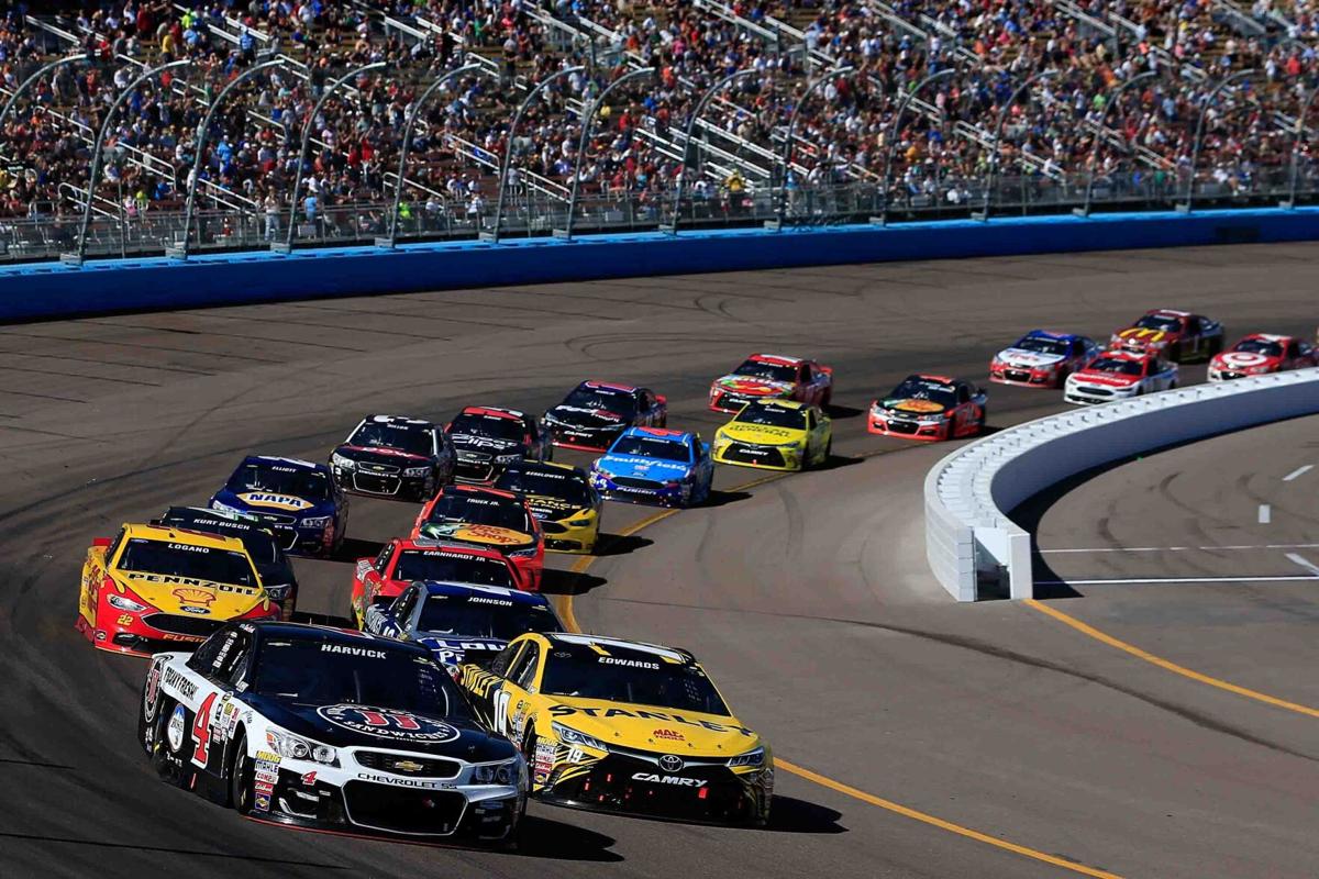 Phoenix Raceway To Limit Fans For Nascar Championship Weekend Sports Westvalleyview Com