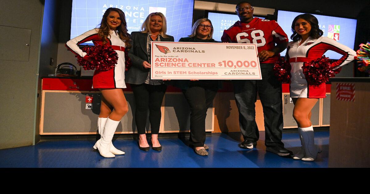 Arizona Cardinals donate $10,000 to 'Girls in STEM' program