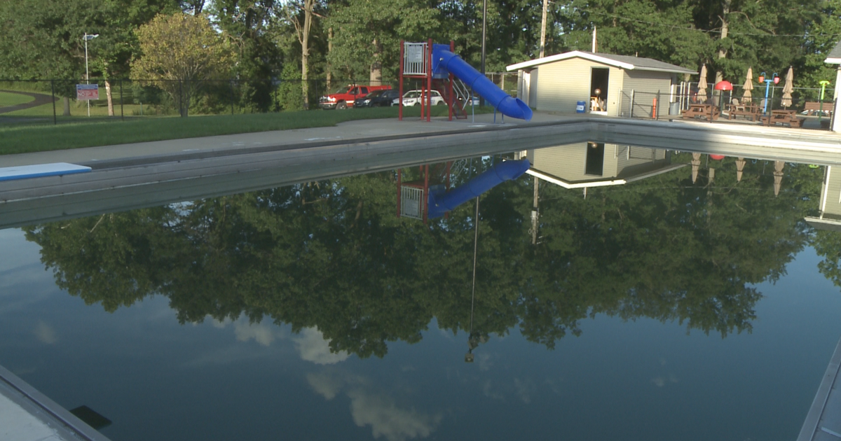 Lisbon weighs alternatives to repairing closed swimming pool