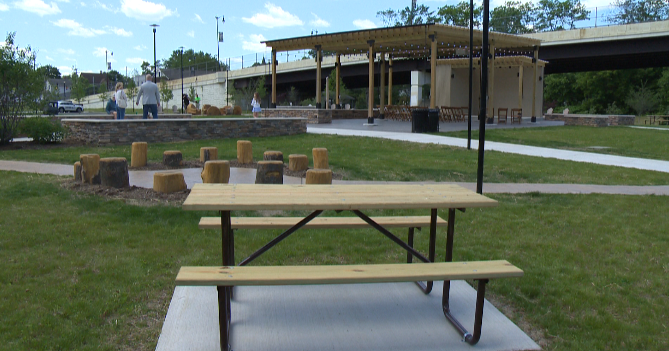 Canoe, Kayak launch park opens along the Mahoning River in Niles
