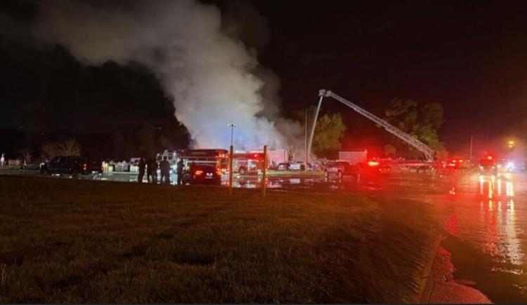 Flames tear through Trumbull County auto repair shop | Niles News ...