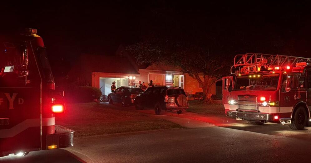 Youngstown firefighters keep flames from spreading to home